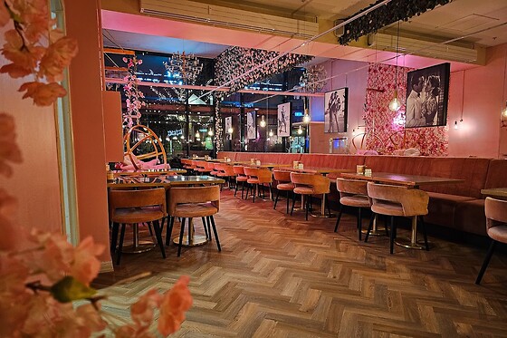 Cafe Velvet - photo 11