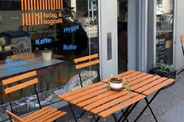 Byens forlag & bogcafe