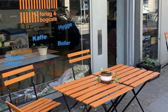 Byens forlag & bogcafe - photo 0