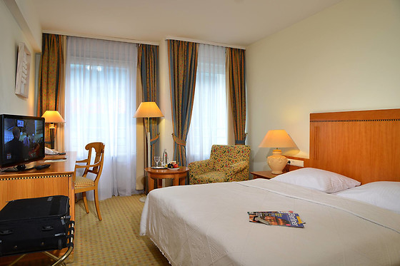 Hotels Online - photo 40