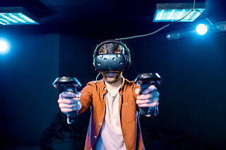 VIRTUAL REALITY