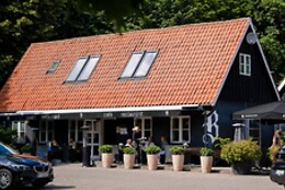 Cafe Bomhuset