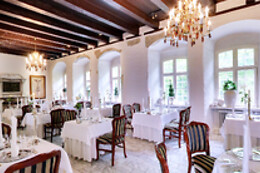 Vrå Slotshotel