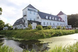 Vrå Slotshotel