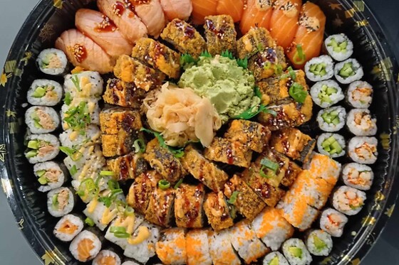 Mays Sushi & Wok - photo 0