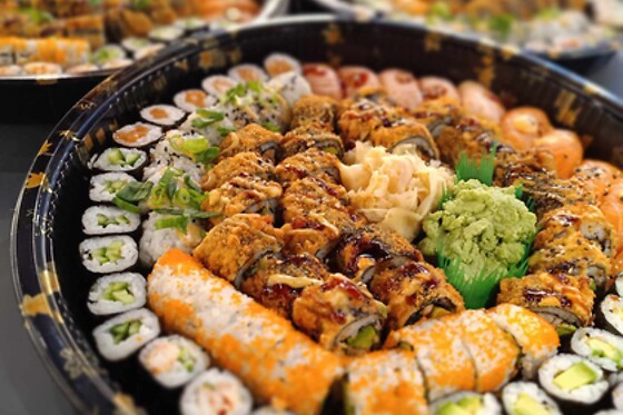 Mays Sushi & Wok - photo 2