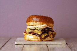 PHILLY & BURGERS