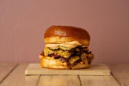 PHILLY & BURGERS