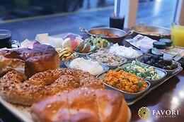 Favori Brunch & Bistro