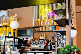 Favori Brunch & Bistro