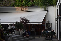 Bistronomi Kitchen & Bar