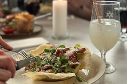 Bistronomi Kitchen & Bar