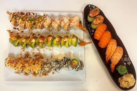 Kaya Sushi & Wok - photo 0