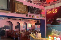 Cafe Retro
