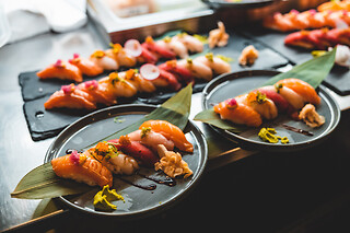THE AMBASSADOR FOR 2 HOS SUSHI LOVERS