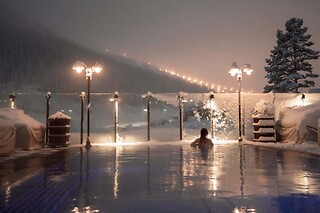 Room & Breakfast Weekend for 2 hos Fýri Resort