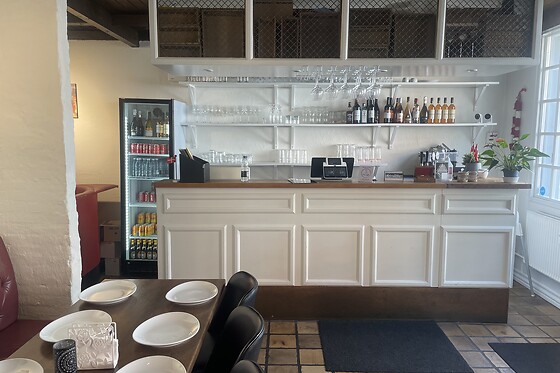 Dinehut - Indian Restaurant - photo 1