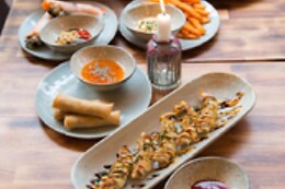 XIN CHÀO Kitchen